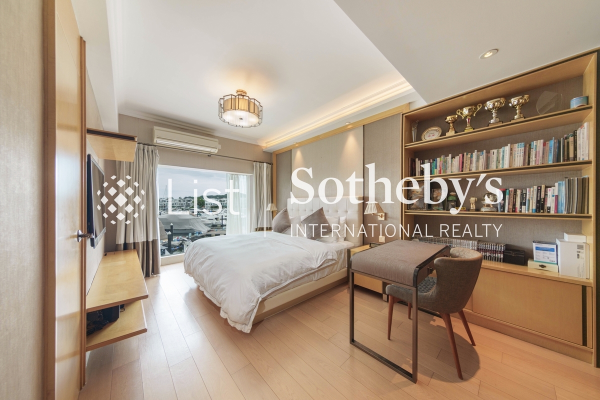 Marina Cove 匡湖居 | Master Bedroom