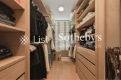 Marina Cove 匡湖居 | Walk-in Closet in Master Bedroom 