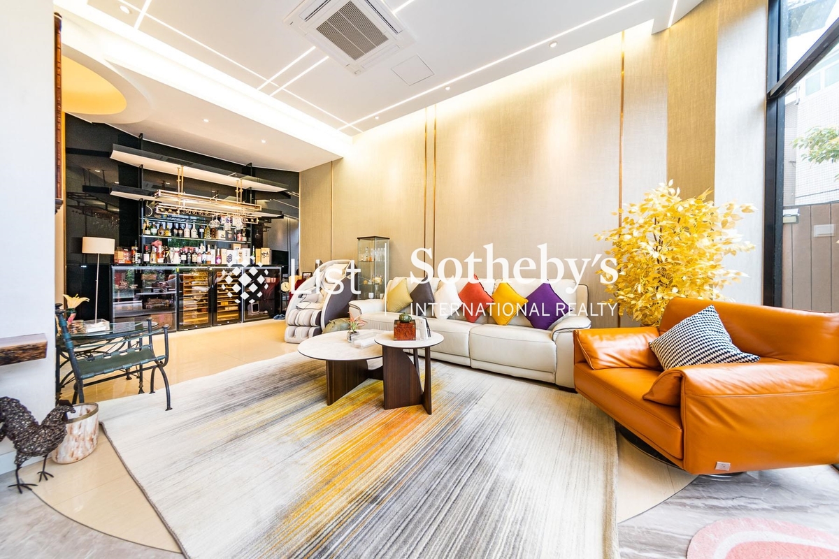 Wesley Villa 蔚麗山莊 | Living Room