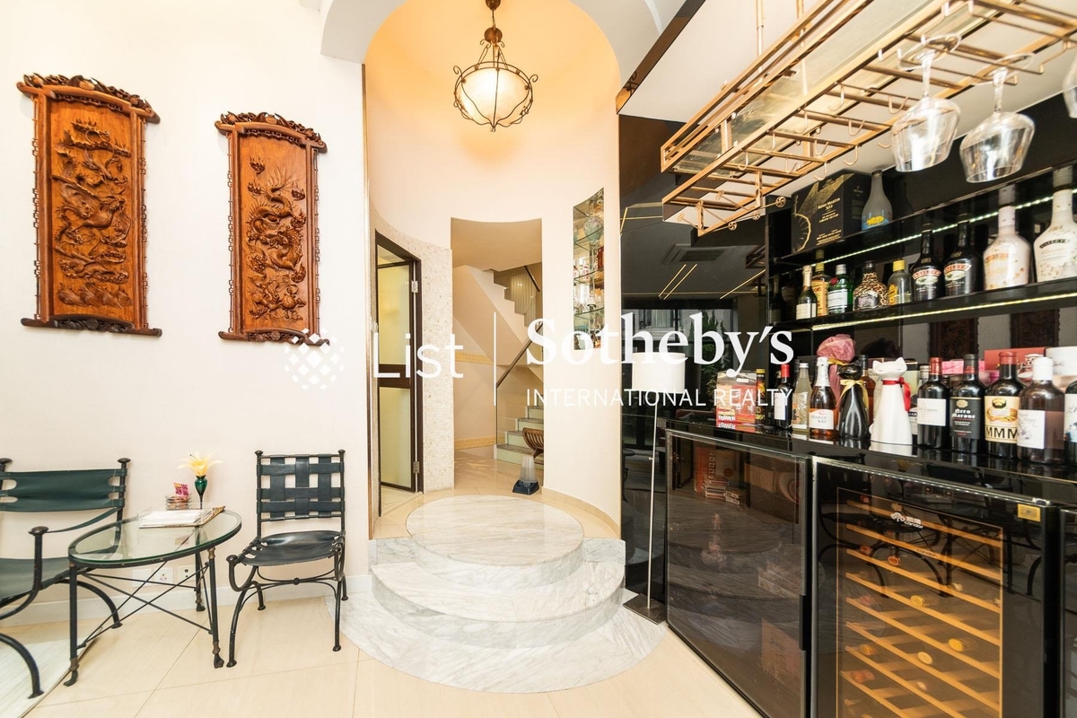 Wesley Villa 蔚麗山莊 | Open Bar in Living Room