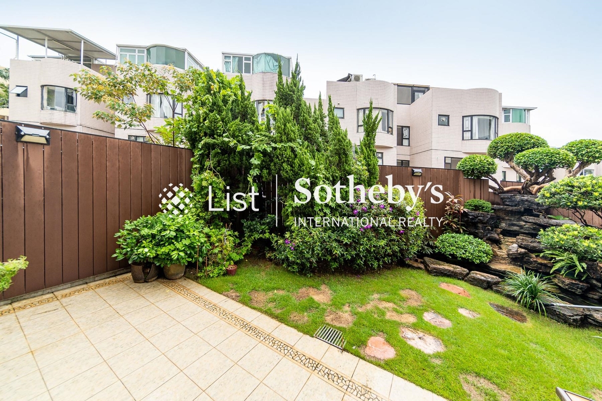 Wesley Villa 蔚麗山莊 | Private Garden off Living Room