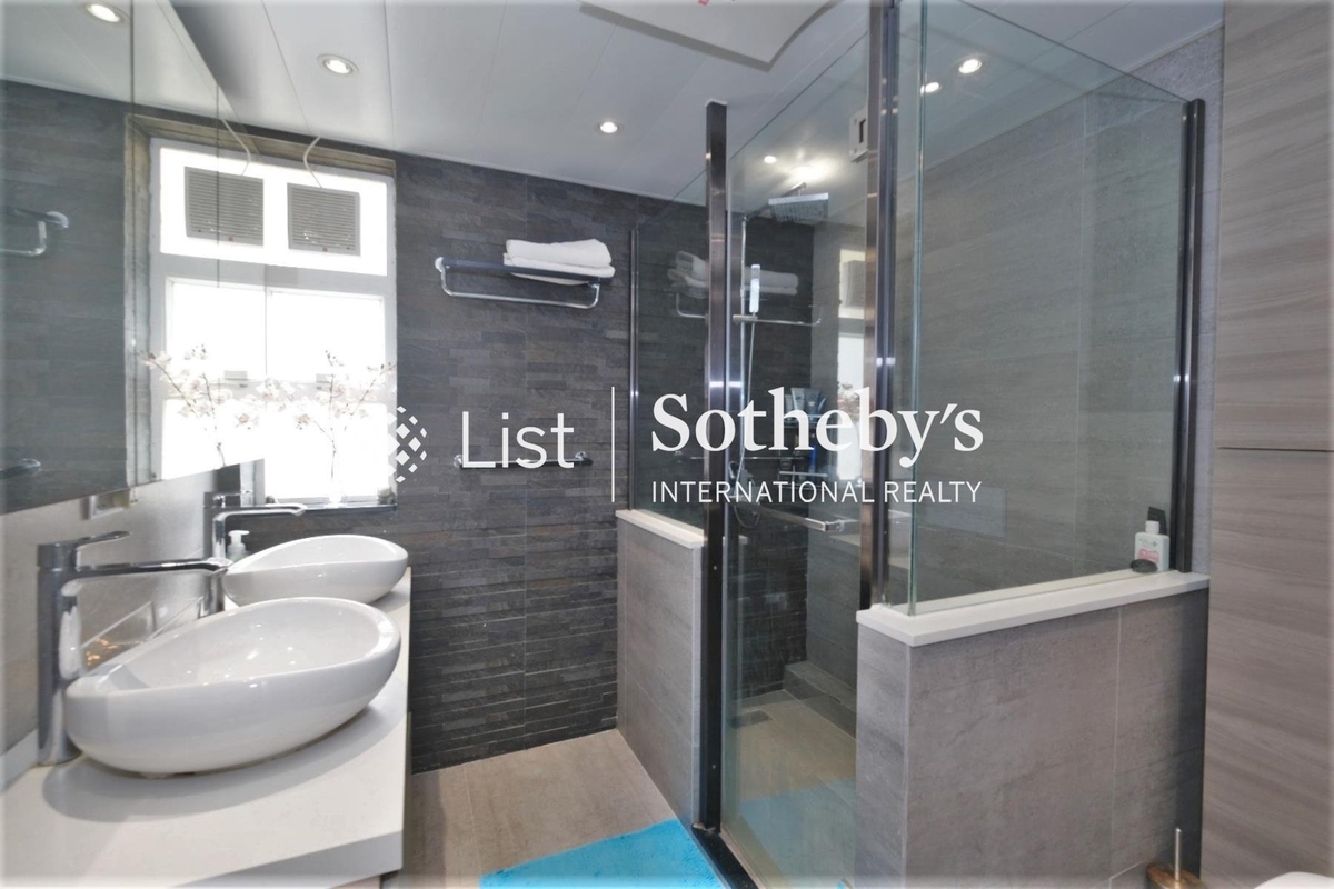 Chi Fai Path Detached House 志輝徑獨立屋 | Master Bathroom