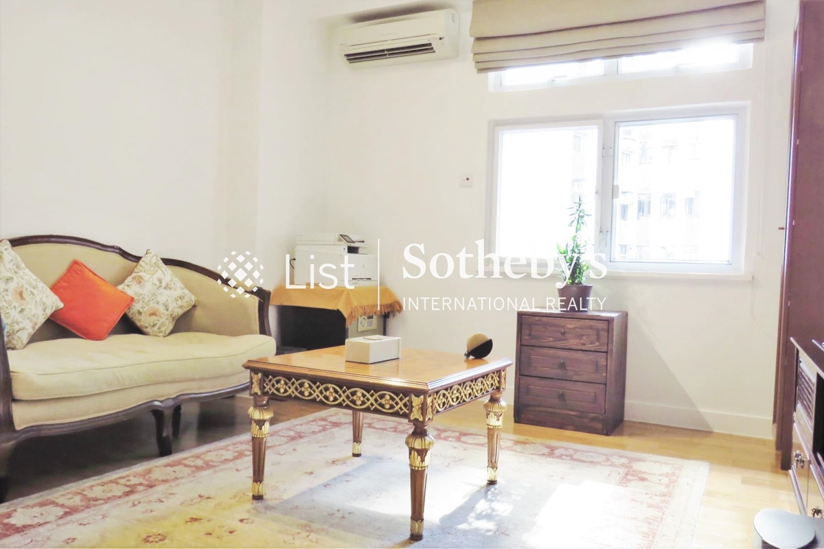 Fulham Garden 富林苑 | Third Bedroom