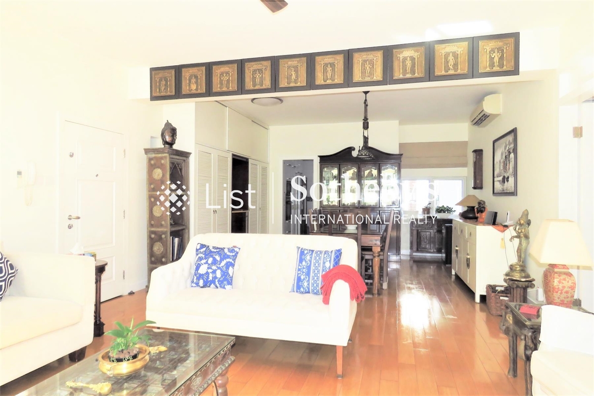 Fulham Garden 富林苑 | Living and Dining Room