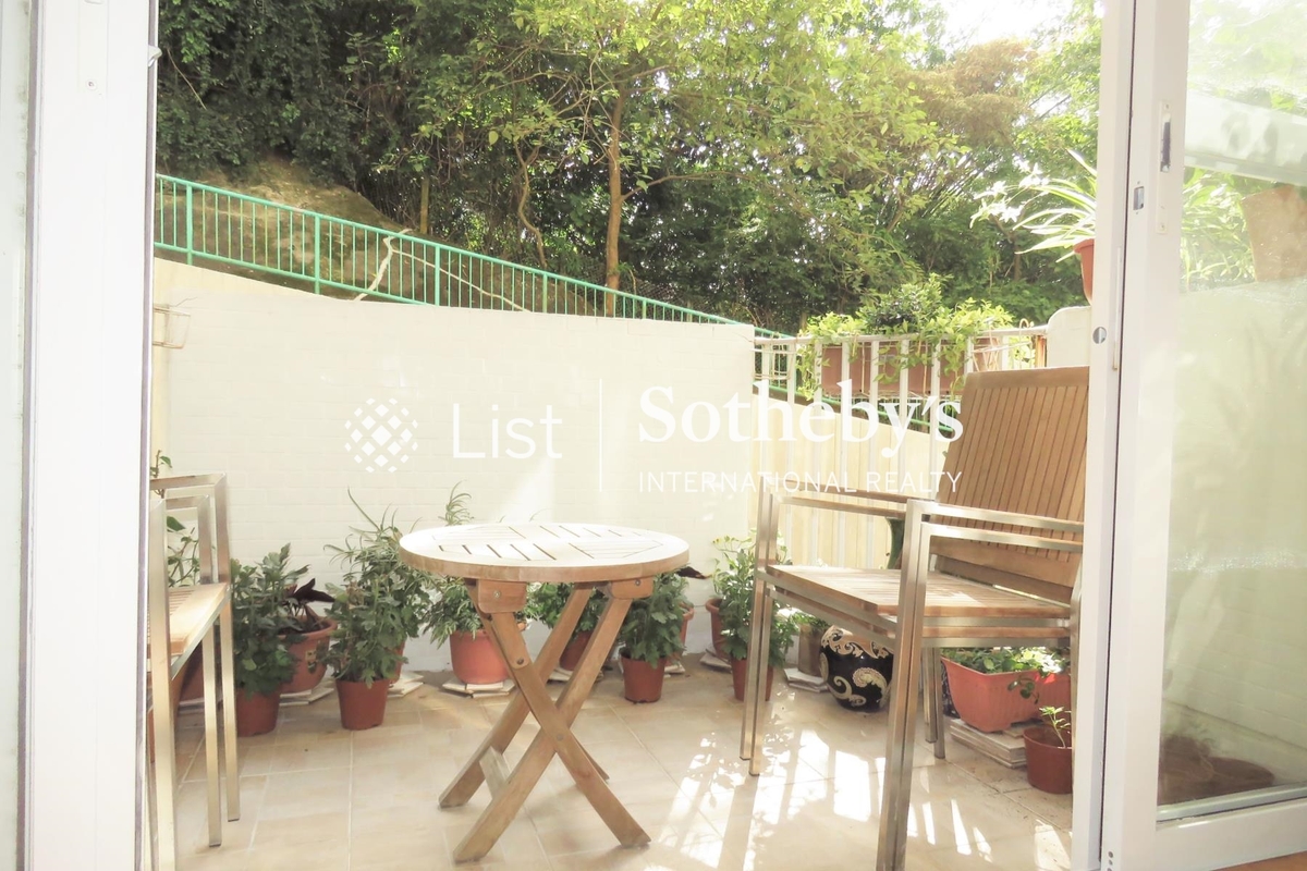 Fulham Garden 富林苑 | Balcony off Living and Dining Room