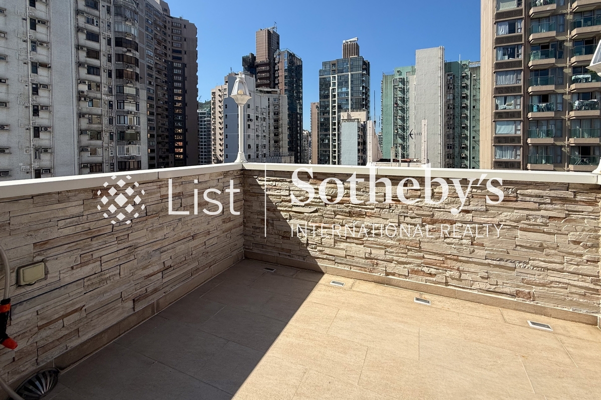 Wealth Building 富裕大厦 | Private Terrace off Living and Dining Room