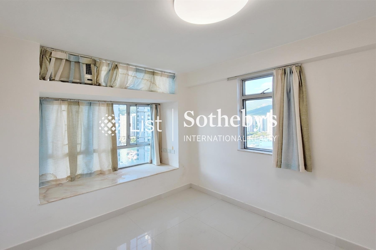 Billion Court 利豐大廈 | Master Bedroom