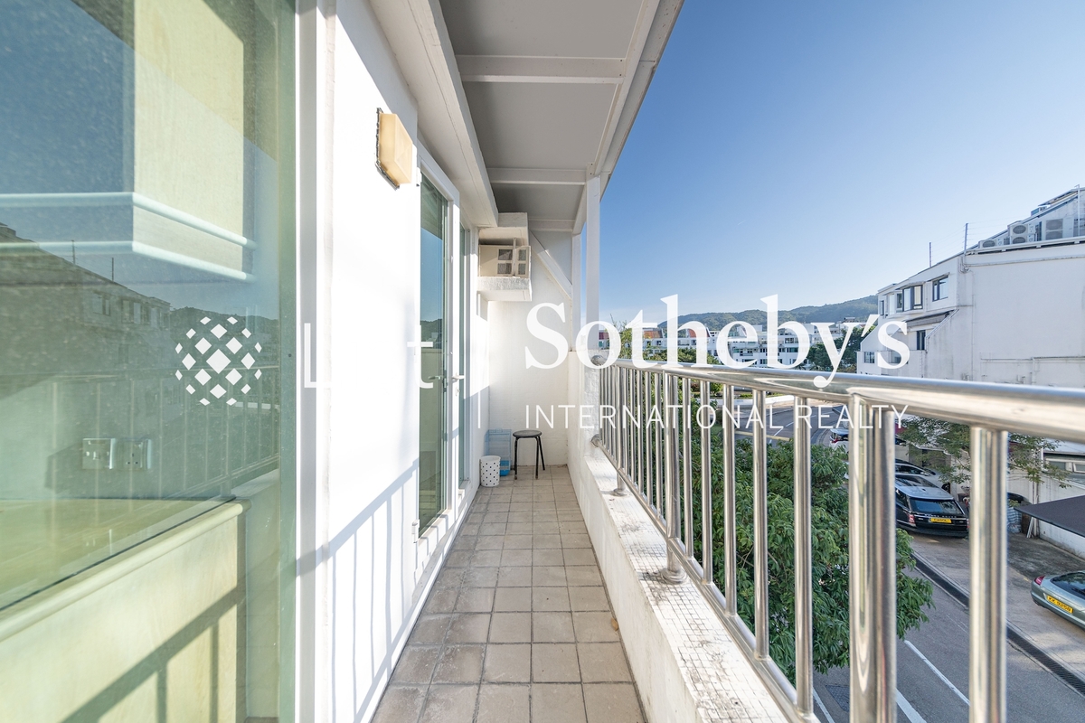 Marina Cove 匡湖居 | Balcony off Bedroom