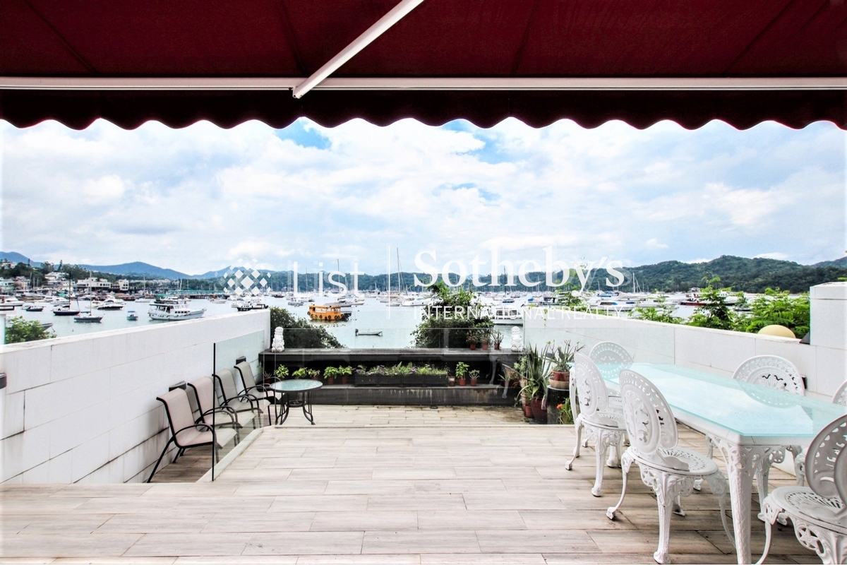Marina Cove 匡湖居 | Private Garden off Living and Dining Room