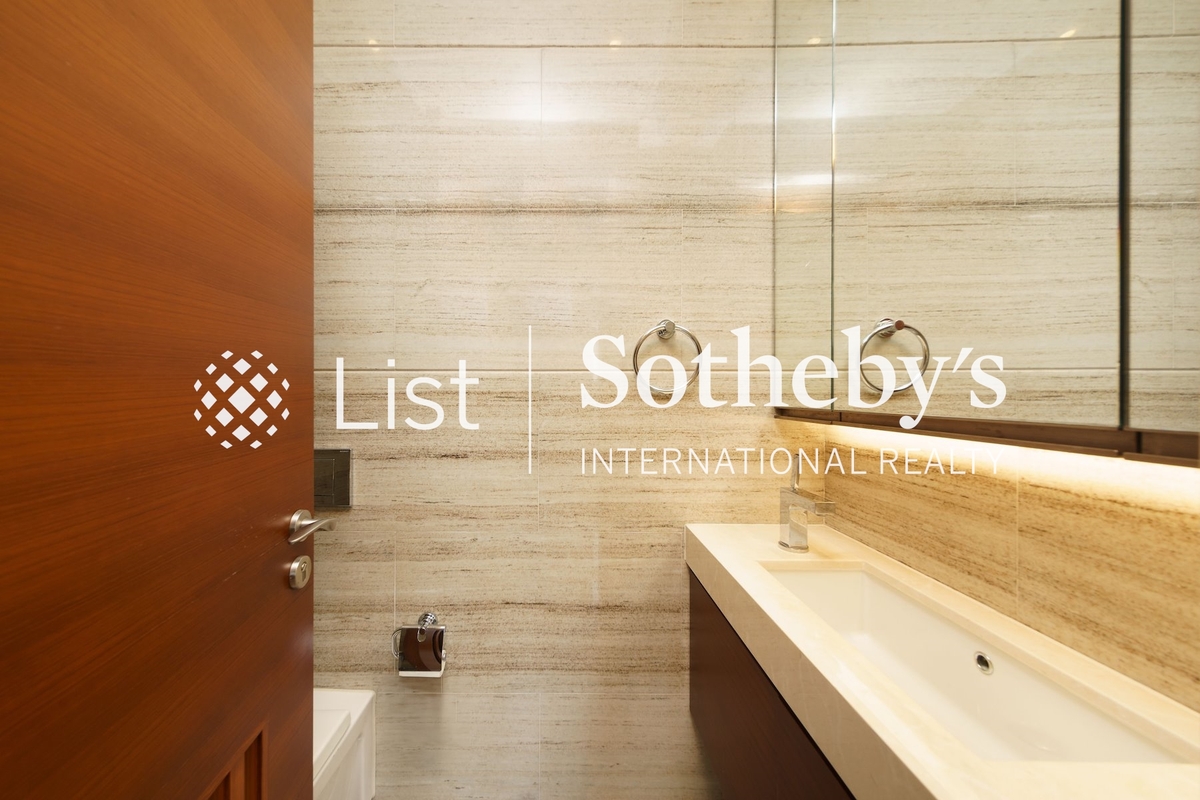 Serenity Peak 銀海峰 | Second En-suite Bathroom