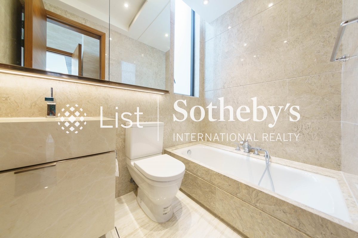 Serenity Peak 銀海峰 | Third En-suite Bathroom