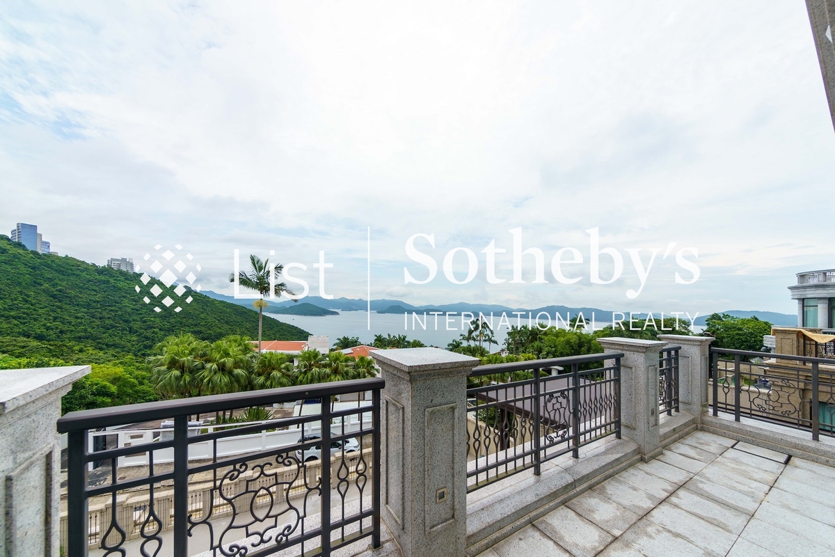 Serenity Peak 銀海峰 | Balcony off Master Bedroom