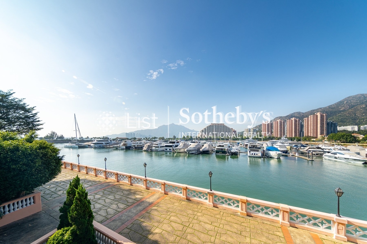 Hong Kong Gold Coast 香港黃金海岸 | View from Living and Dining Room