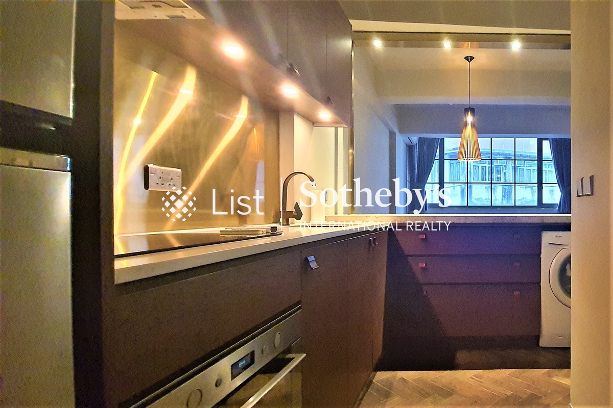 Hollywood Building 荷李活大樓 | Open Kitchen