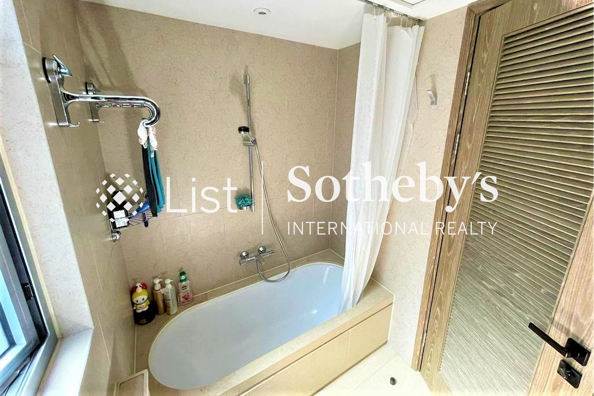 Mount Pavilia 傲泷 | Bathroom