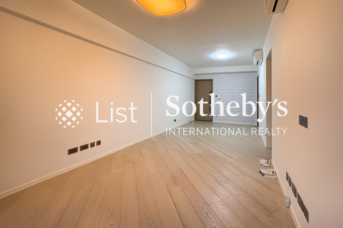 Mount Pavilia 傲泷 | Living and Dining Room