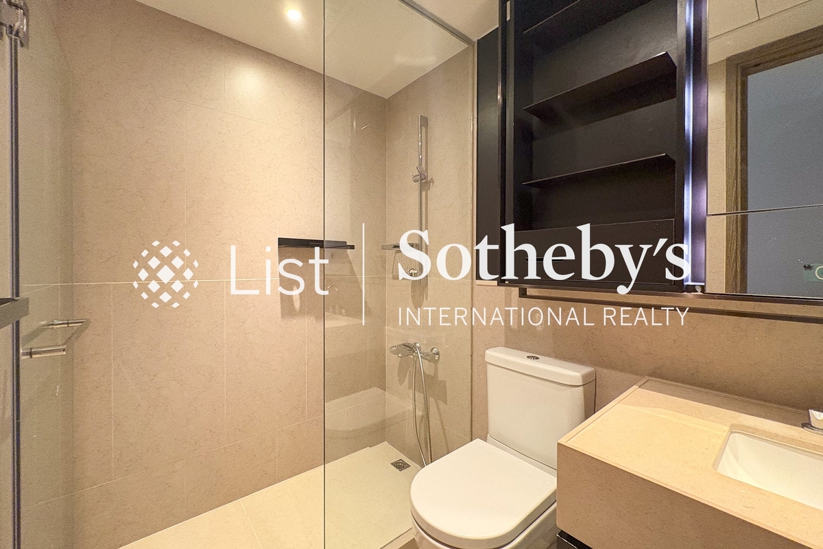 Mount Pavilia 傲泷 | Master Bathroom