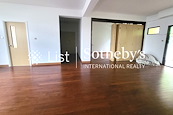 7-11 Cornwall Street 歌和老街7-11號 | Living and Dining Room