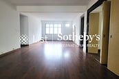 7-11 Cornwall Street 歌和老街7-11號 | Living and Dining Room