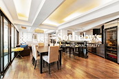 52 Elgin Street 伊利近街52號 | Living and Dining Room