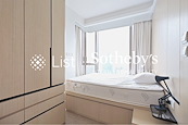 Townplace Soho 本舍 | Built-in Wardrobe in Master Bedroom 