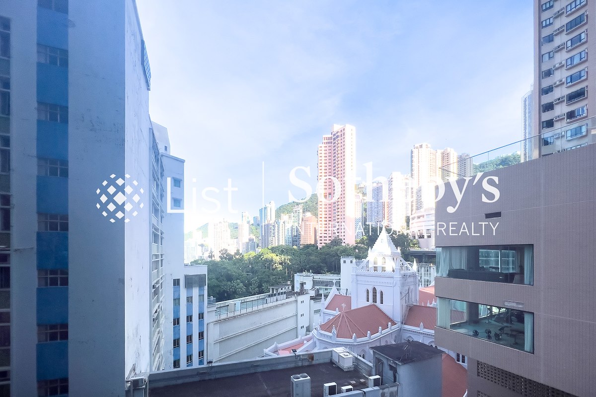 Townplace Soho 本舍 | View from Living and Dining Room