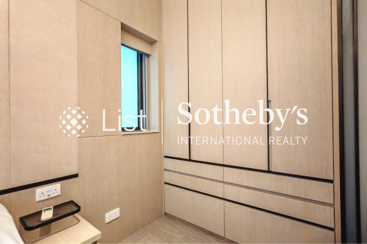 Townplace Soho 本舍 | Built-in Wardrobe in Master Bedroom 