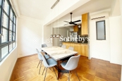 Sun Luen Building 新聯大廈 | Living and Dining Room