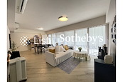 Mount Pavilia 傲瀧 | Living and Dining Room