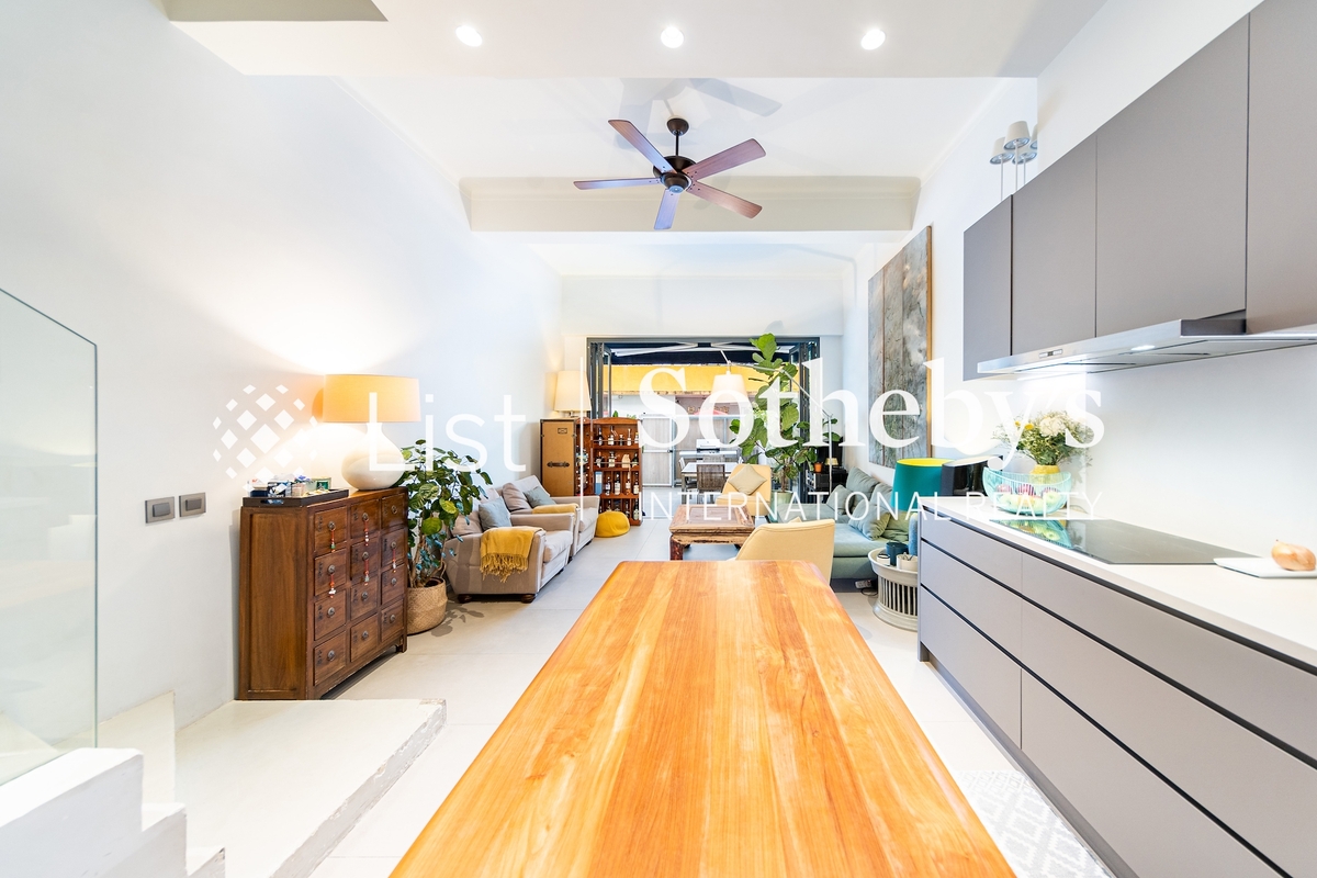 Shek O Village Road Detached House 石澳村路洋房 | Dining Area