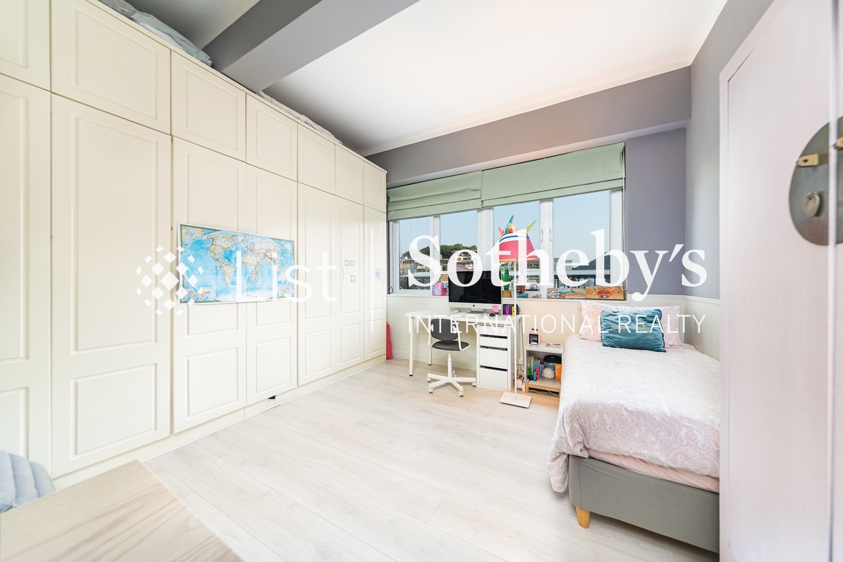 Shek O Village Road Detached House 石澳村路洋房 | Built-in Wardrobe of Third Bedroom