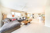 Seacrest Villas 海峰濤園 | Living and Dining Room