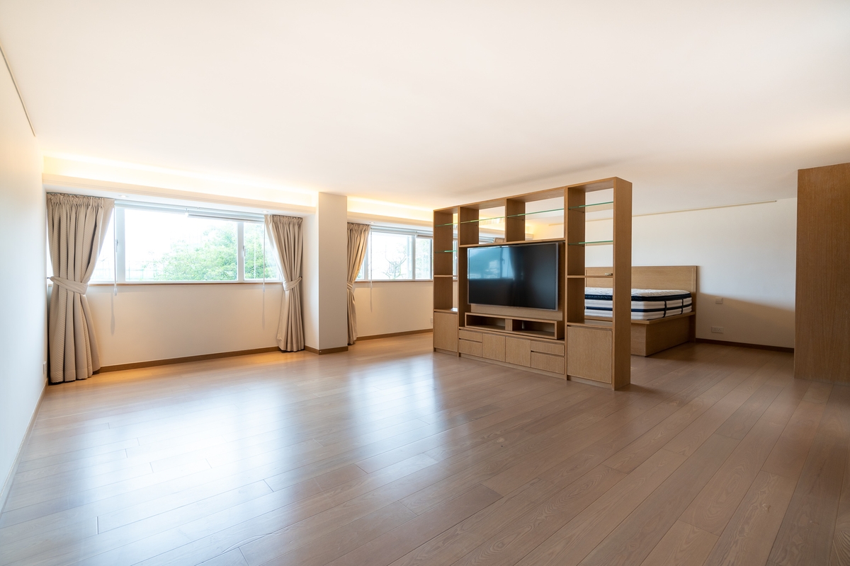 Repulse Bay Towers 保华大厦 | Living and Dining Area