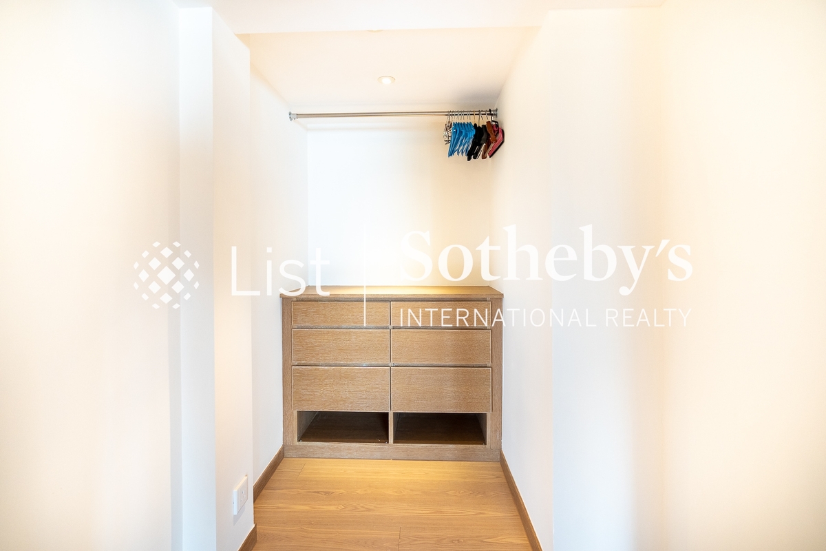 Repulse Bay Towers 保华大厦 | Walk-in Closet 