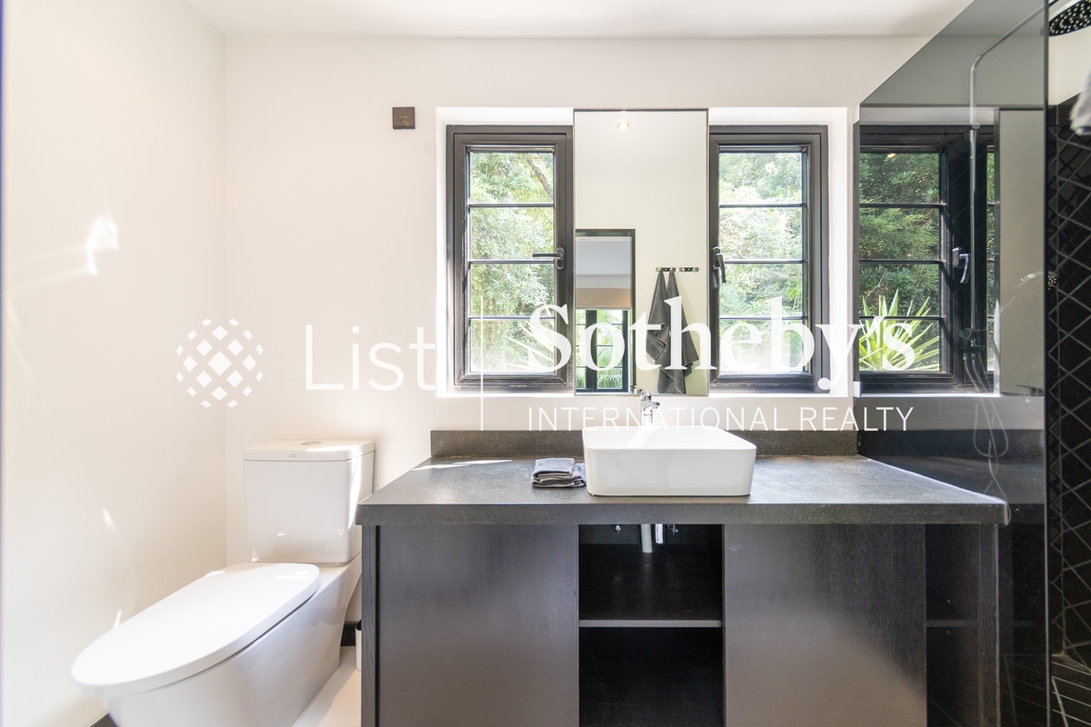 Ng Fai Tin Detached House 五块田独立洋房 | Third Bathroom