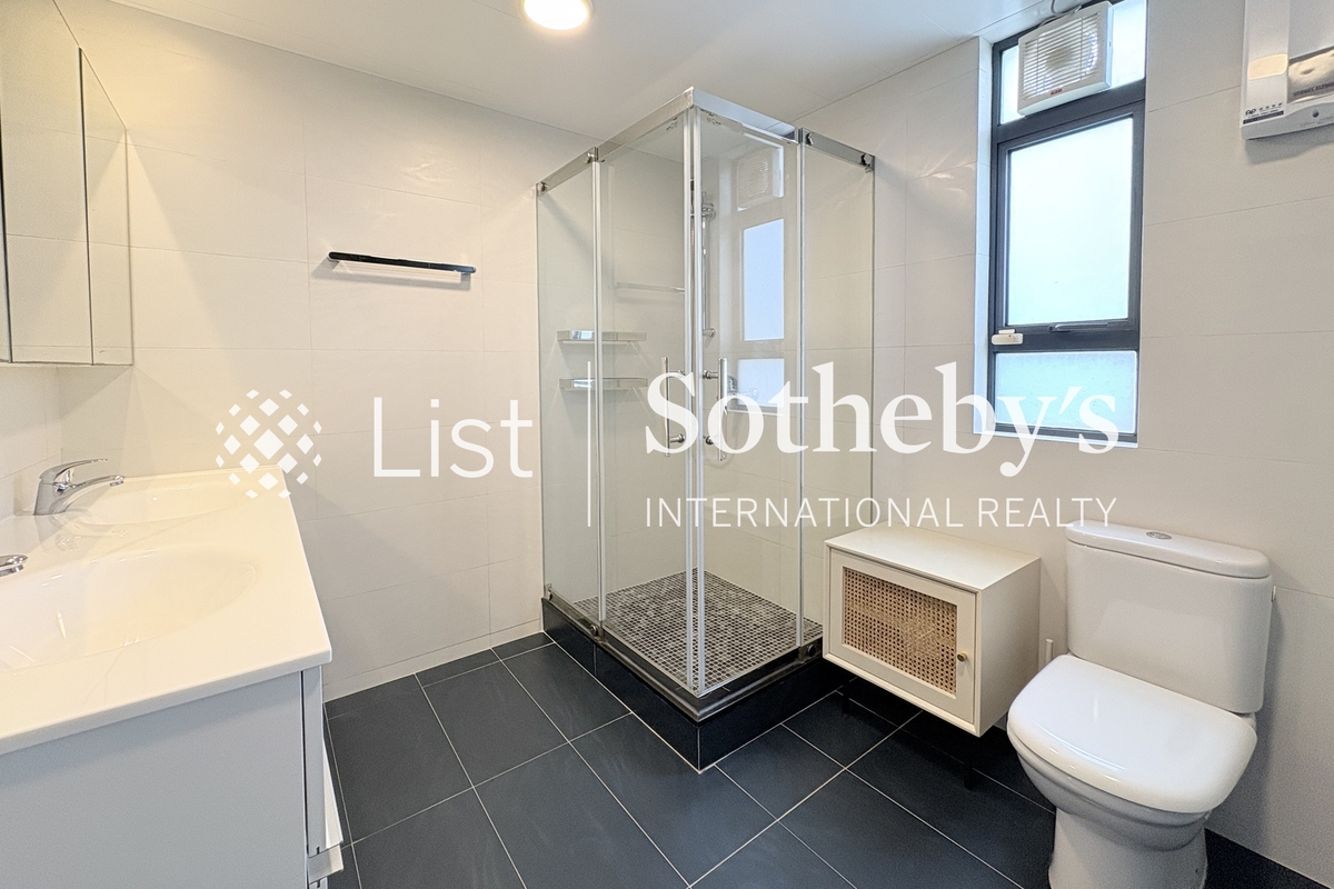 Cala D’Or 曉岸 | Master Bathroom