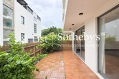 Cala D’Or 曉岸 | Private Garden off Living and Dining Room