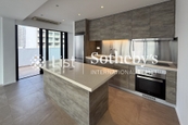 Kingston Building 京士頓大廈 | Living and Dining Room