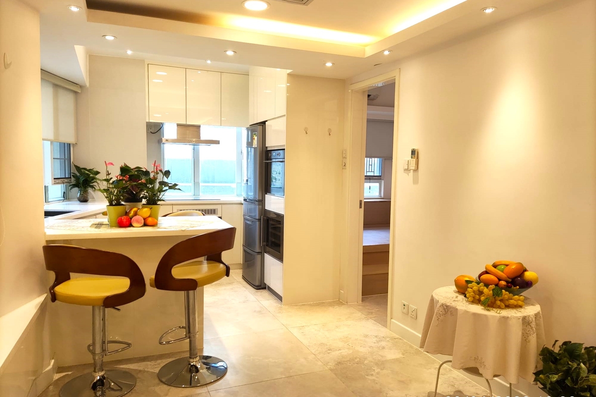 Nam Hung Mansion 南雄大厦 | Living and Dining Room