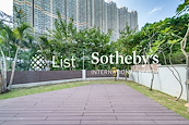 Coastal Skyline Phase 2 - Le Bleu 藍天海岸 2期 - 水藍天 | Private Garden off Living Room