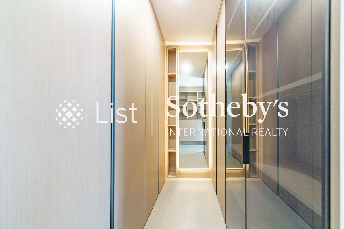 The Regalia 爵士花园 | Walk-In Closet