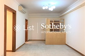 Royal Peninsula 半島豪庭 | Living and Dining Room