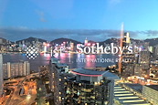 Royal Peninsula 半島豪庭 | View from Living and Dining Room