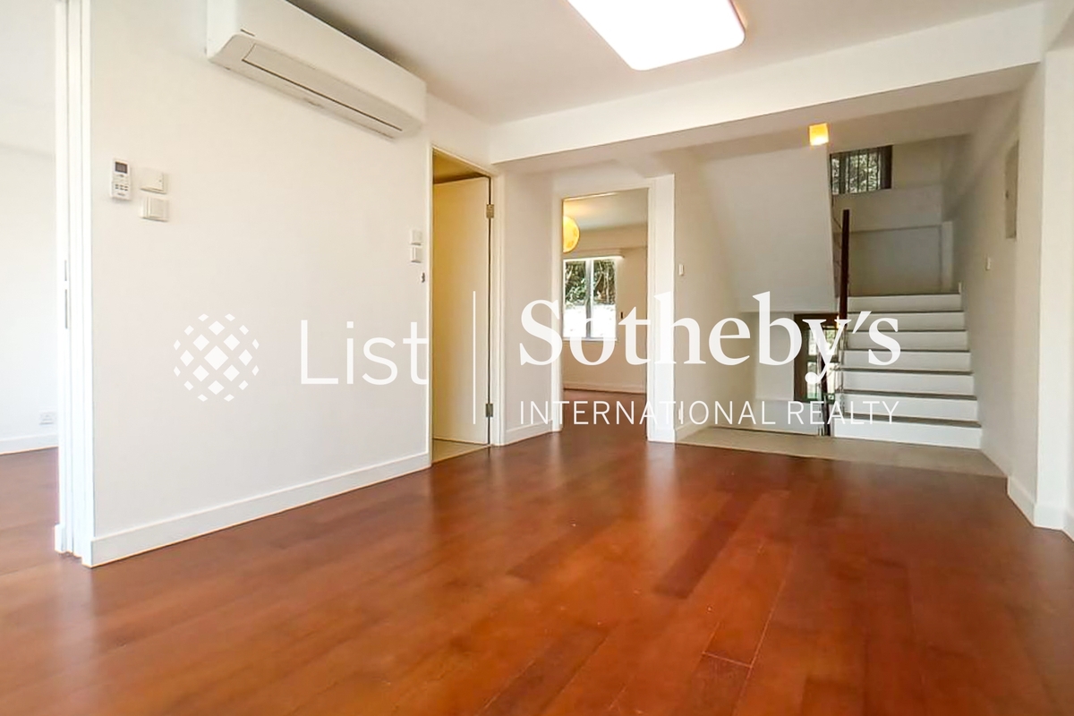 Tsam Chuk Wan 斬竹灣 | Family Room