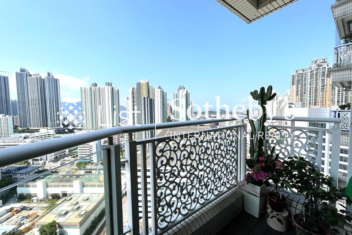 The Sparkle 星匯居 | Balcony off Living and Dining Room