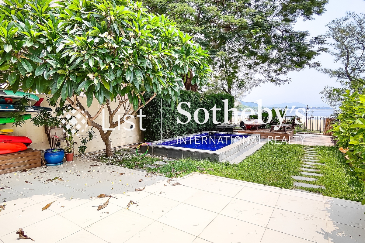 Discovery Bay Phase 1 - Beach Village Seahorse Lane 愉景灣 1期 碧濤海馬徑 | Private Garden off Living and Dining Room