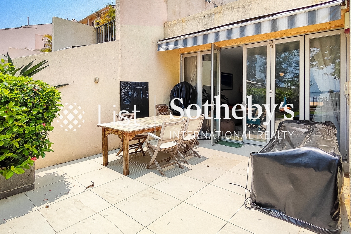 Discovery Bay Phase 1 - Beach Village Seahorse Lane 愉景灣 1期 碧濤海馬徑 | Private Garden off Living and Dining Room