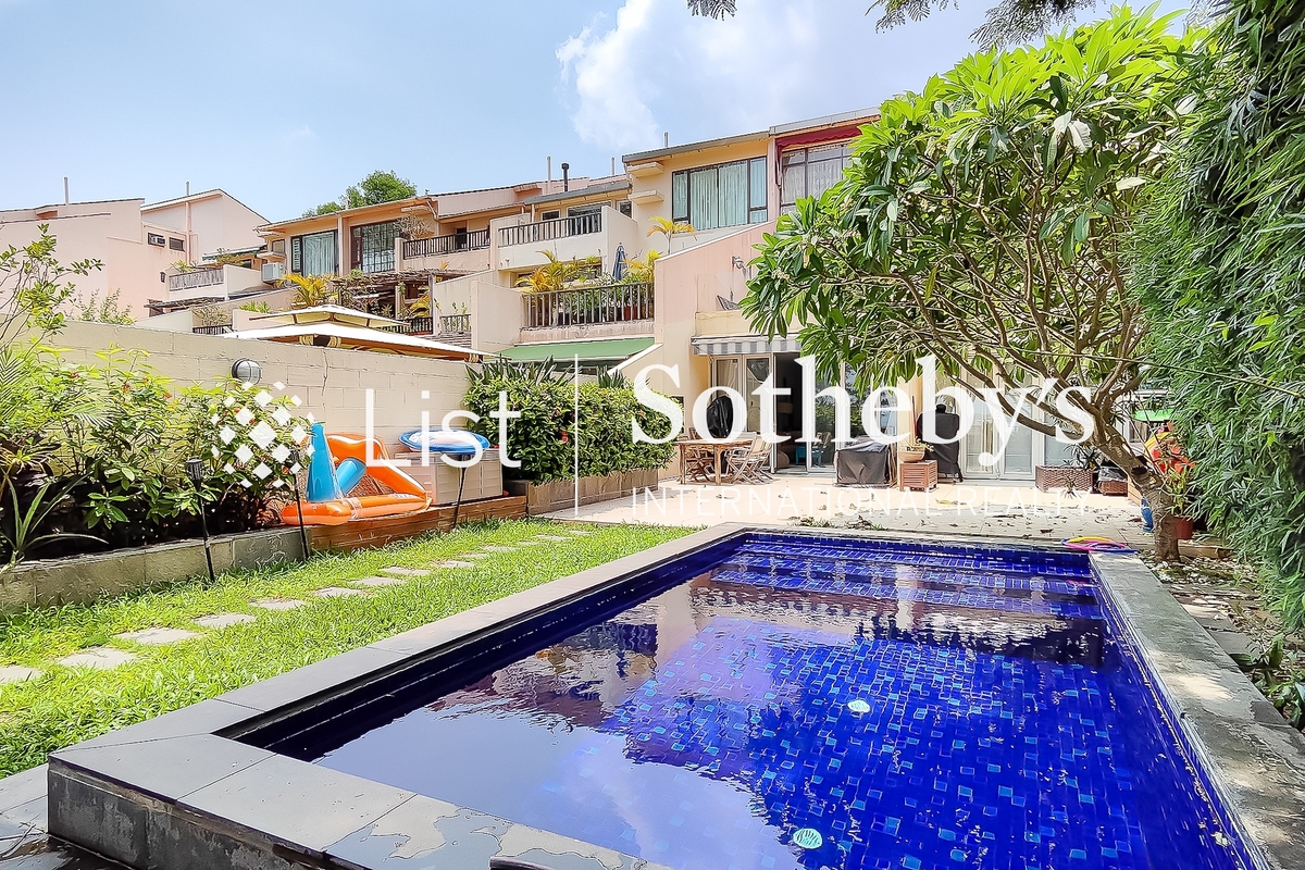 Discovery Bay Phase 1 - Beach Village Seahorse Lane 愉景灣 1期 碧濤海馬徑 | Private Garden off Living and Dining Room