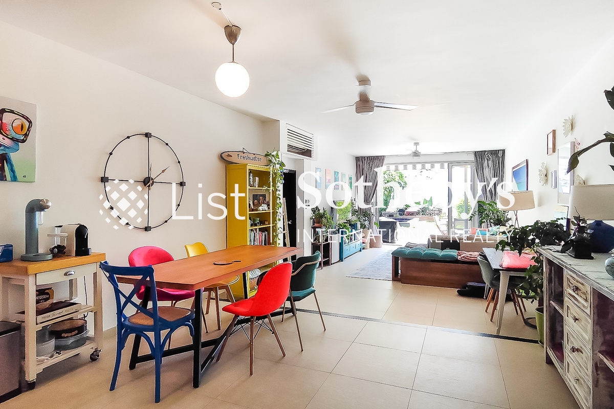 Discovery Bay Phase 1 - Beach Village Seahorse Lane 愉景灣 1期 碧濤海馬徑 | Living and Dining Room