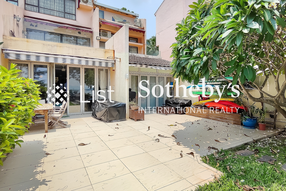 Discovery Bay Phase 1 - Beach Village Seahorse Lane 愉景灣 1期 碧濤海馬徑 | Private Garden off Living and Dining Room